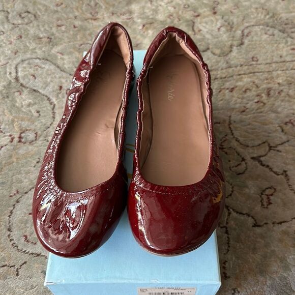 Elorie Shoes - Elorie flats “Bella” - Ruby patent leather